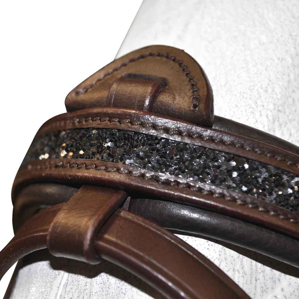 Bridon en cuir avec muserolle combinée pour poneys et chevaux Canter Black Strass marron détail bande de strass sur la muserolle