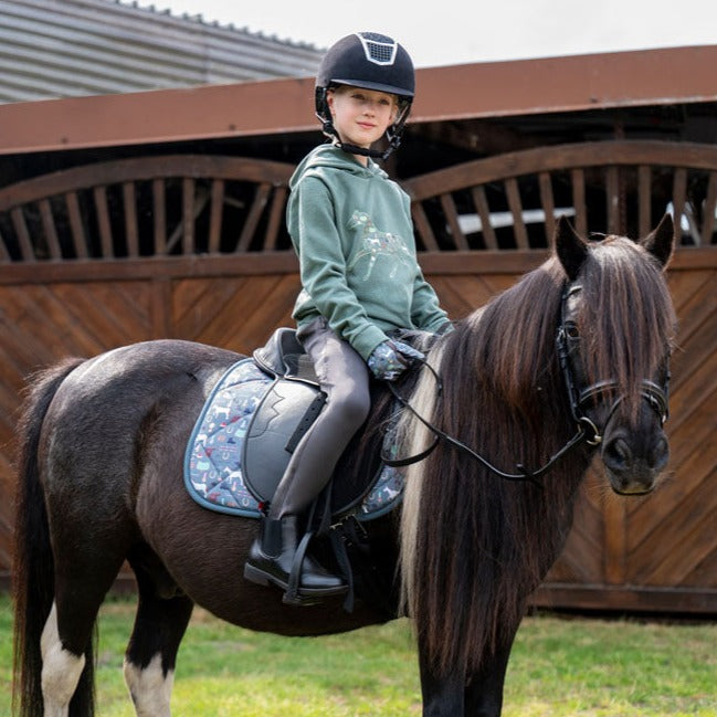 Tapis de selle pour shetlands et poneys HKM Judy en modèle CSO ou dressage