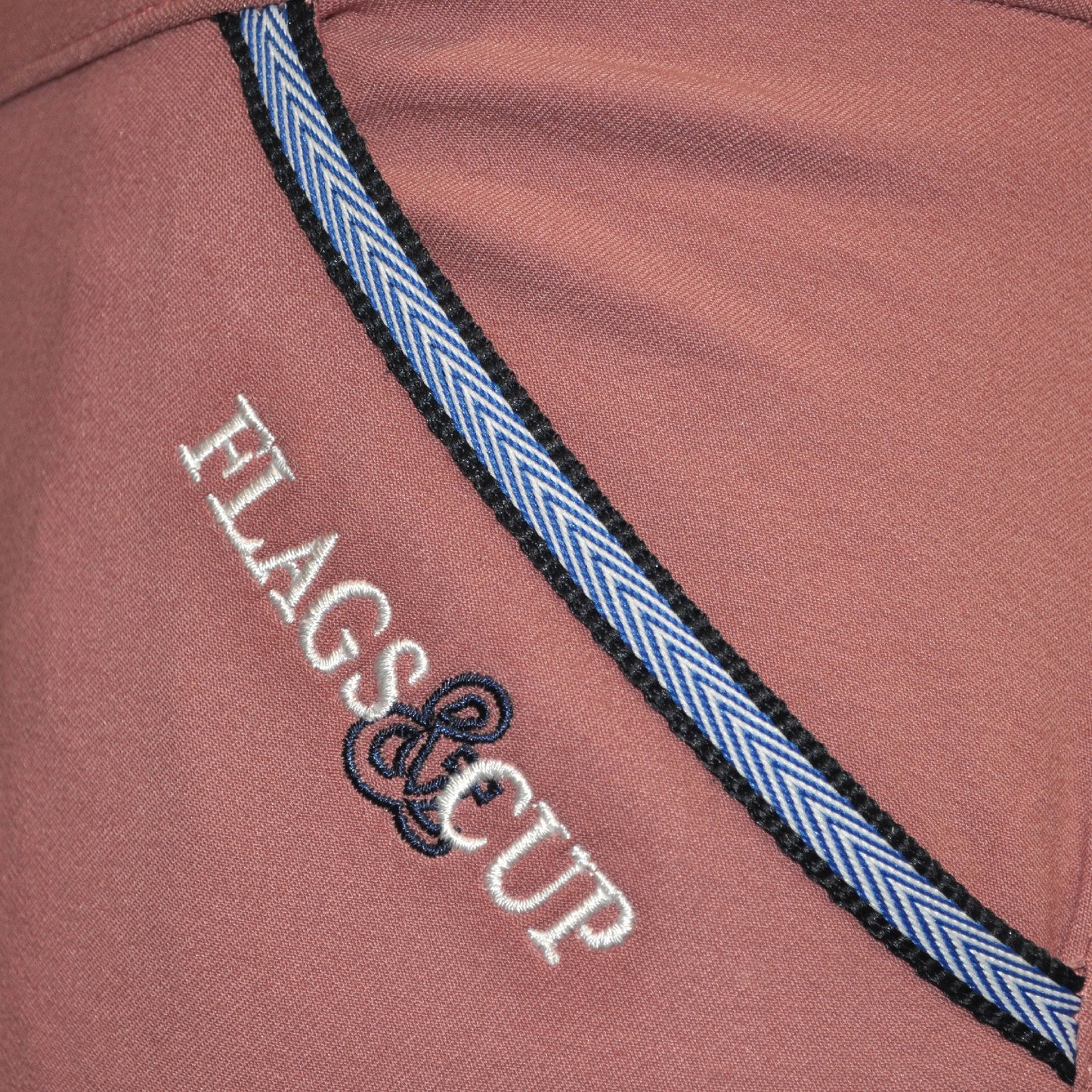 Détail de la poche avant du pantalon d'équitation pour enfant Flags&Cup Copaya vieux rose