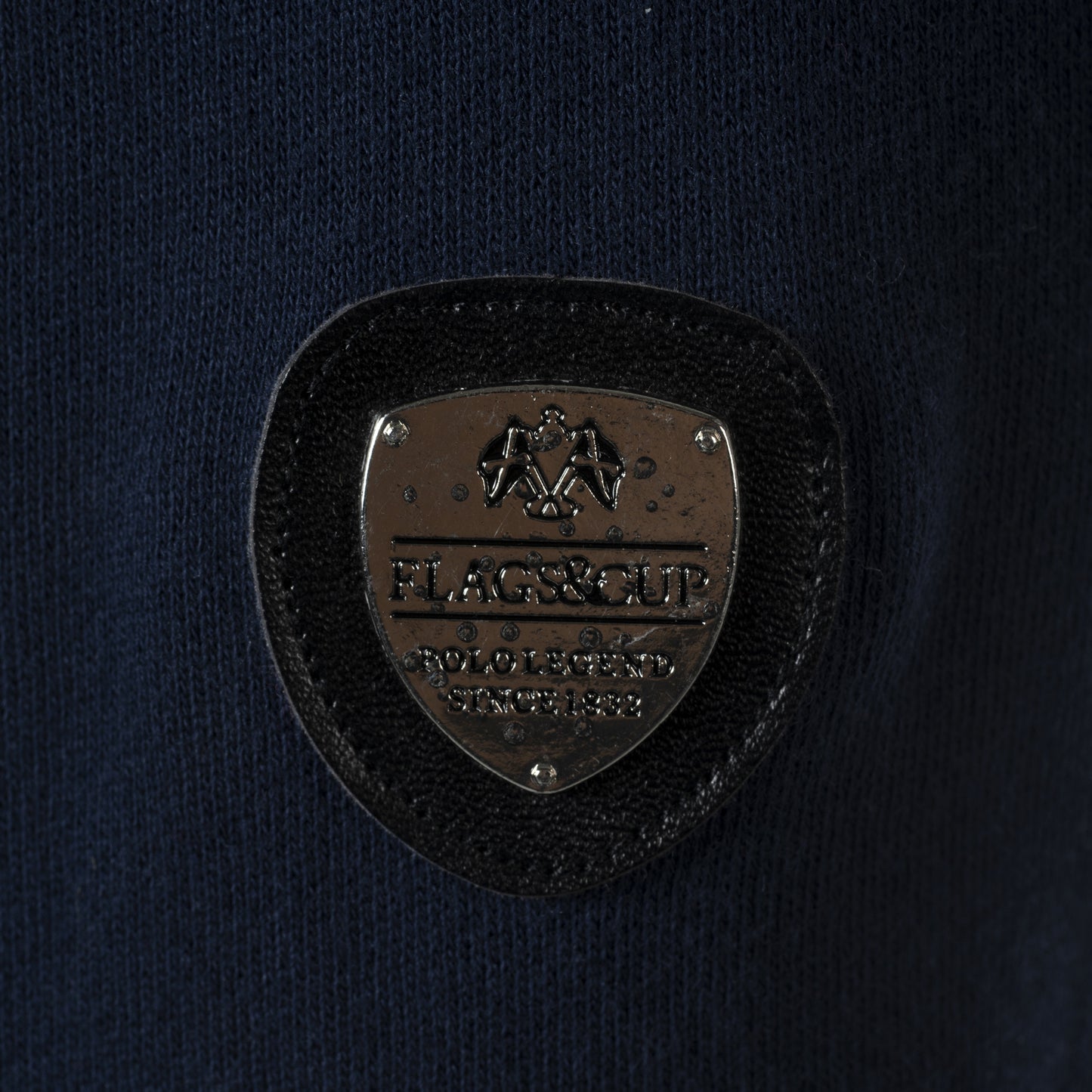 Sweat à capuche pour filles de 4 à 14 ans Flags and Cup Obera marine détail manche