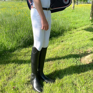 Pantalon d'équitation pour enfant Privilège Equitation Millau blanc porté