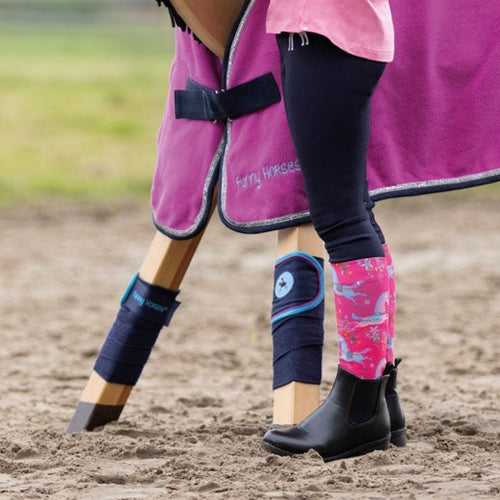 Legging équitation fille de 3 à 10 ans HKM Pony Dream marine porté