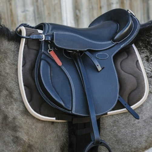 Selle bardette éducative Guy Cantin Evolution CSO noir pour poneys et cavaliers juniors