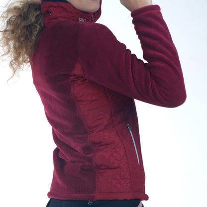 Veste polaire pour petites cavalières Flags&Cup Cabri rouge portée détail